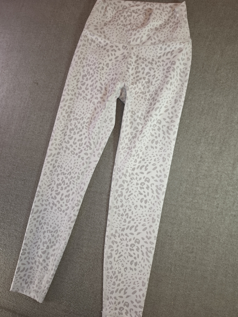 Allfenix High-Rise White & Gray Leopard Print Women’s Jeggings Womens Small